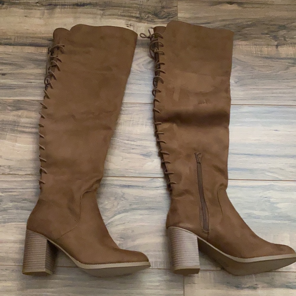 Knee high suede boots - Picture 2 of 2